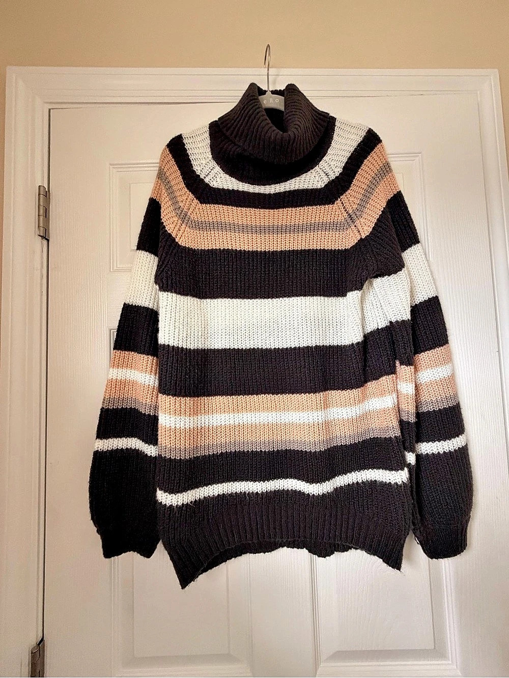 rue21 Striped Turtleneck Sweater in Black & White Size Medium